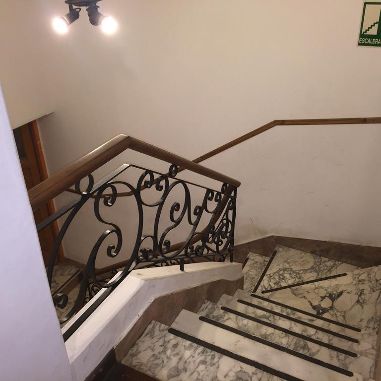 Hostel Mendoza Inn מראה חיצוני תמונה